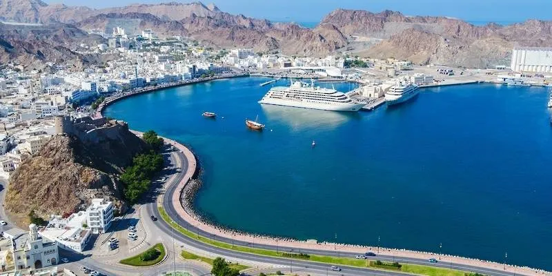 صندوق النقد الدولي يرفع توقعاته لنمو الاقتصاد العماني إلى 2.4 % في 2025