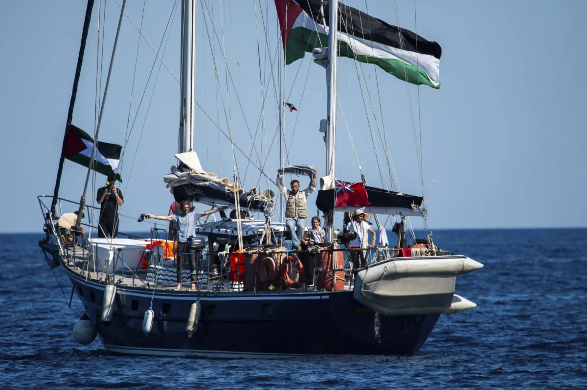 الجيش الإسرائيلي يعتزم التصدي لسفينة أسطول الحرية المتجهة إلى غزة