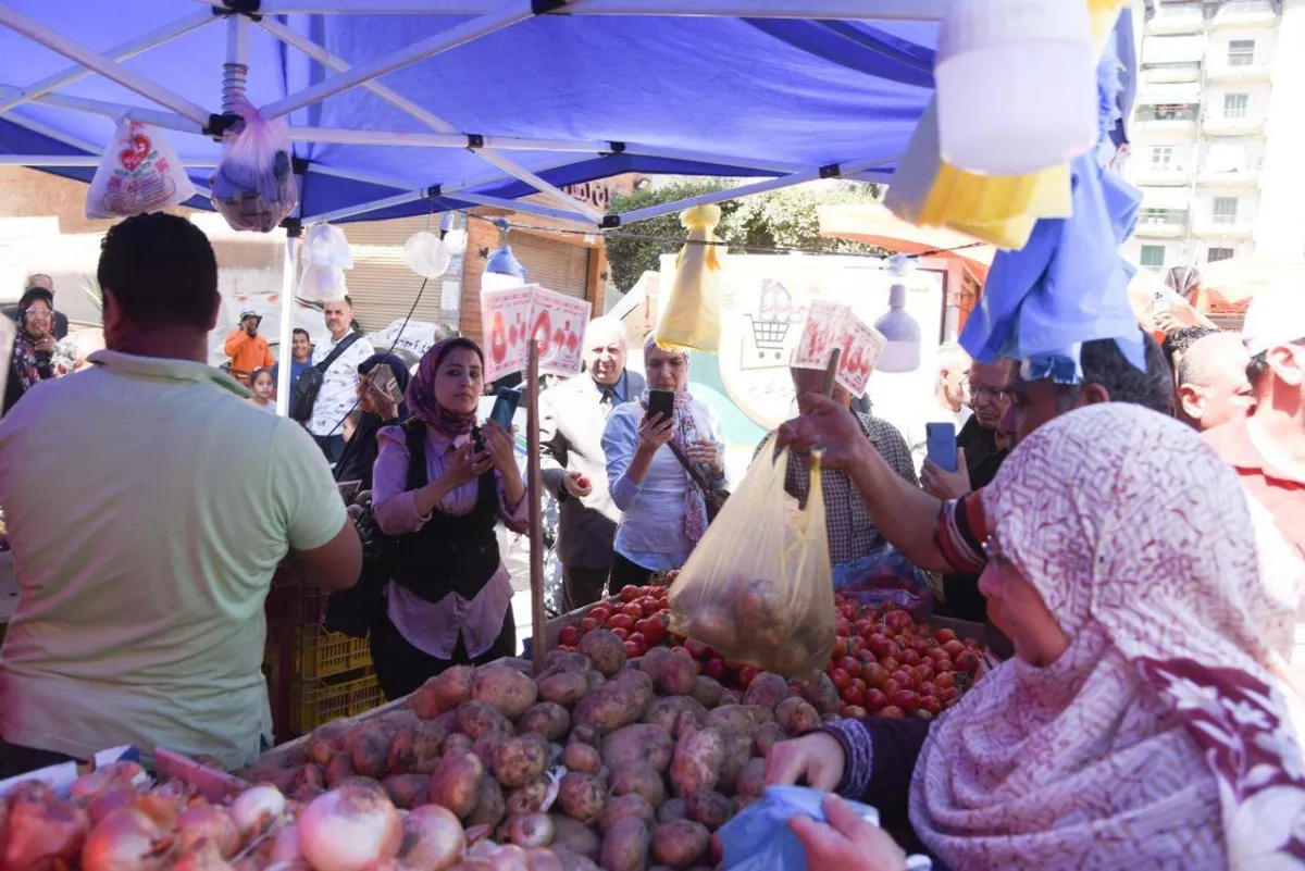 زيادة مرتقبة للأجور في مصر تثير مخاوف من ارتفاع الأسعار