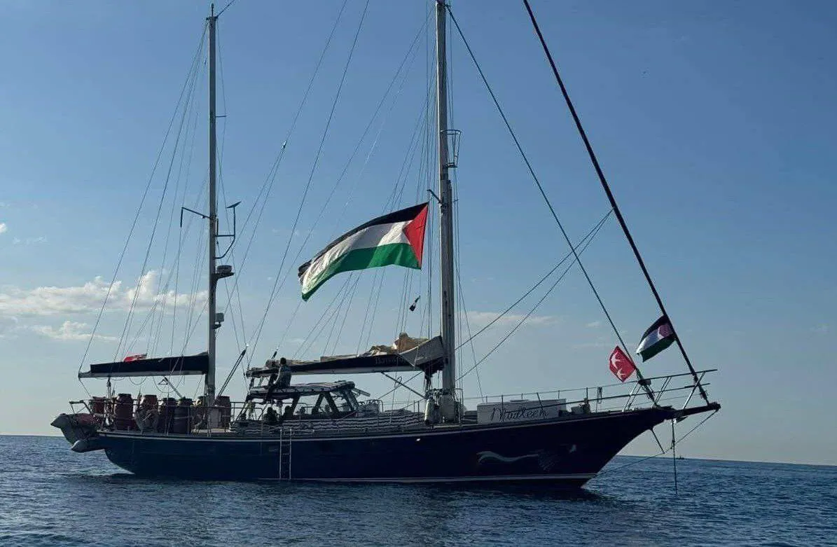 قرع جرس الإنذار على متن سفينة «أسطول الحرية» المتجهة إلى غزة