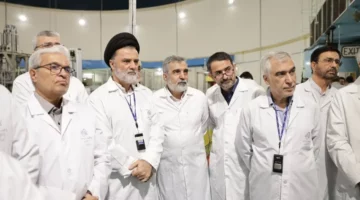 البرلمان الإيراني يحذر من «فخّ استراتيجي» في المحادثات النووية