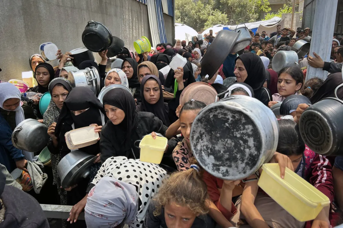فون دير لاين تؤكد أن نتنياهو تعهَّد بزيادة المساعدات لغزة