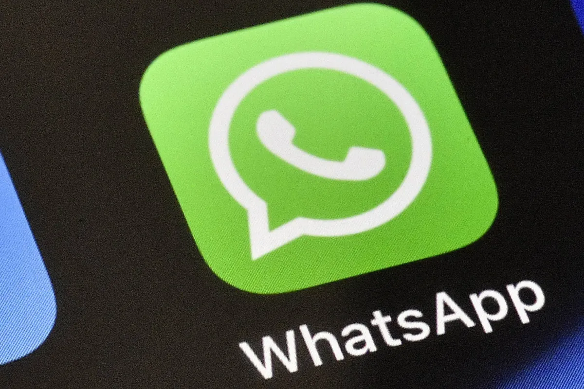 «ميتا» تعبر عن قلقها من مطالبة إيران مواطنيها بالتوقف عن استخدام «واتساب»