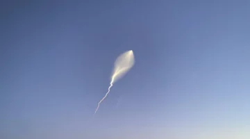قتلى وجرحى جراء رشقة صاروخية إيرانية ضربت تل أبيب ومستشفى سوروكا في بئر السبع