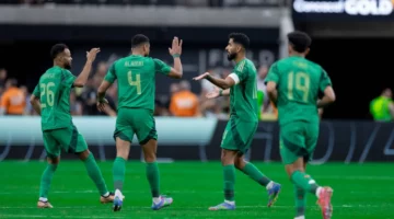 الأخضر والولايات المتحدة إلى ربع نهائي الكأس الذهبية