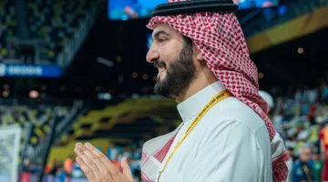 تأهل الهلال تاريخي… ولم نسمح بابتزاز النادي في الصفقات