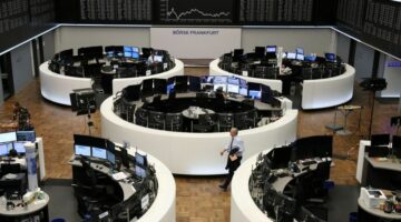 الأسهم الأوروبية تستقر قبيل صدور بيانات الوظائف الأمريكية