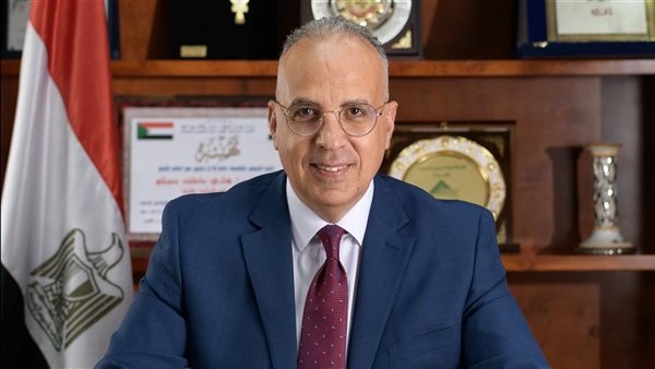 إزالة التعديات واستلام أراضي طرح النهر وإنتاج خرائط مساحية حديثة