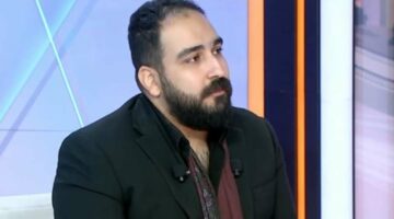 قدمت الموسيقى لمسلسل Debriefing the President بشكل محايد
