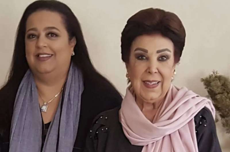 أتمنى الذكاء الاصطناعي يحقق حلمي بحضورها حفل تخرج بنتي