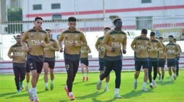 قبل لقاء بيراميدز.. تفاصيل جلسة ثلاثي مجلس الزمالك مع اللاعبين