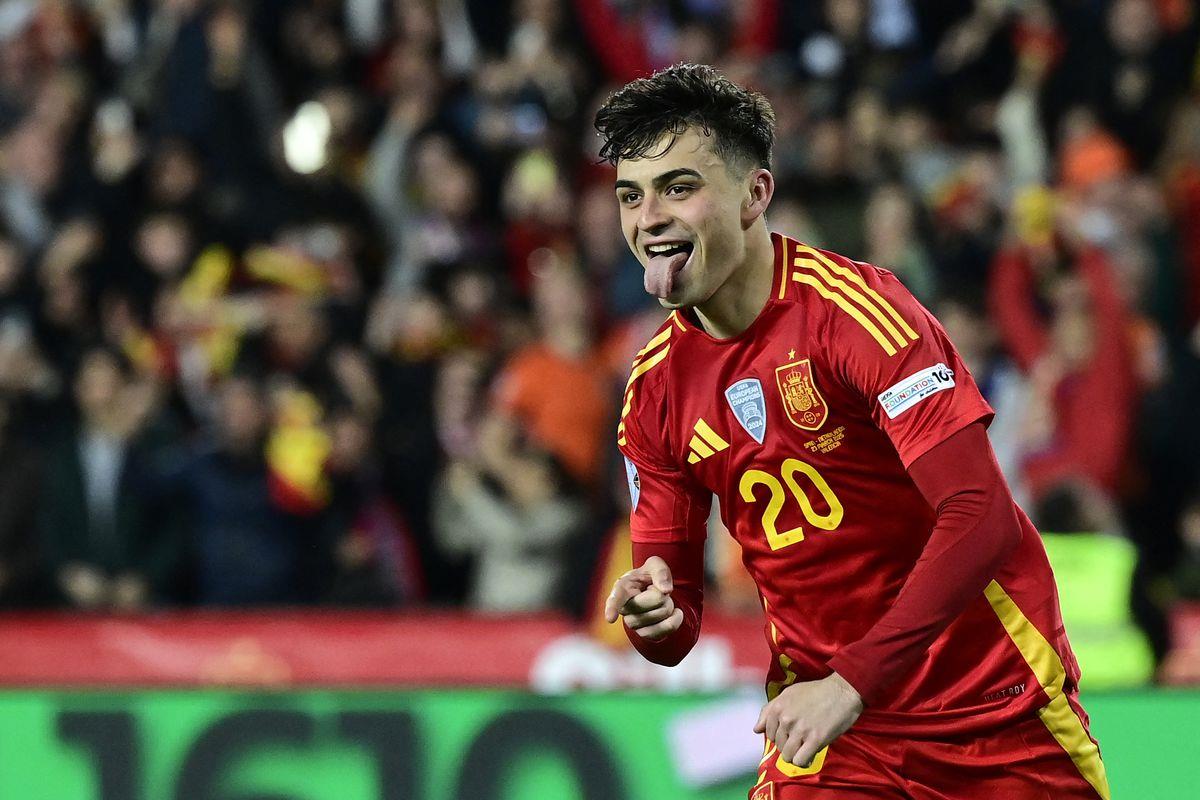 بيدري: الكرة الذهبية اختلفت منذ فوز رودري.. وإيقاف لاعب فرنسا صعب للغاية