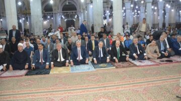 محافظ الغربية يؤدي صلاة العيد بمسجد السيد البدوي ويهنئ الأهالي بعيد الأضحى