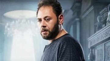 محمد علي رزق يحتفل بعيد زواجه الرابع