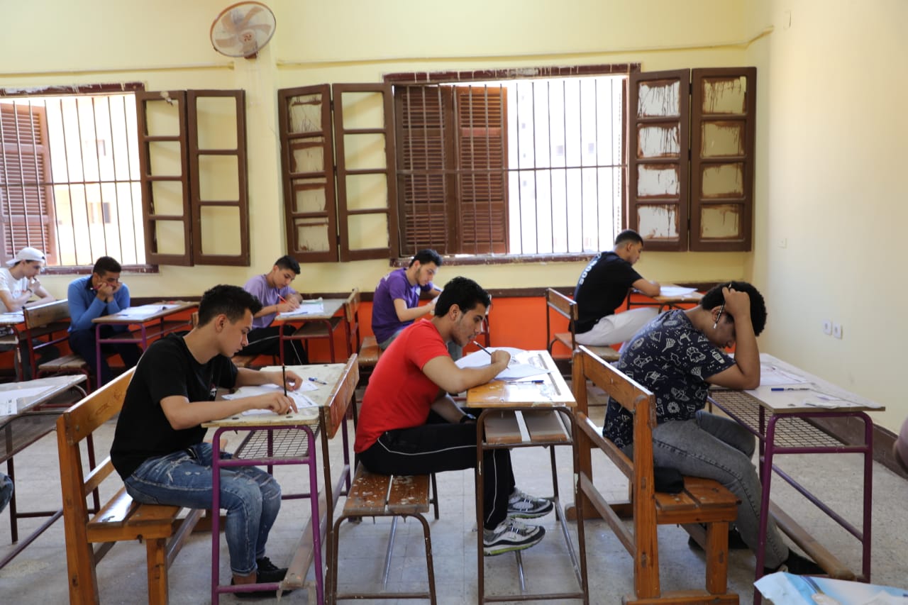 جدول امتحانات الثانوية العامة | ماذا سيمتحن طلاب مدارس المتفوقين والمكفوفين غدا؟