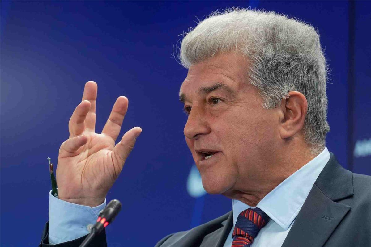 صفقة انتقال خوان جارسيا إلى برشلونة مهددة بالفشل