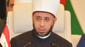 امنعوا الإيكو في أذان صلاة الجمعة| طلب عاجل من المخرج عمرو عابدين لوزير الأوقاف