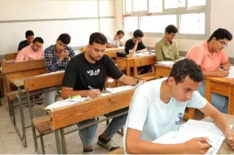 تطبيق إجراءات تفتيشية صارمة على طلاب الثانوية العامة