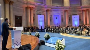 رئيس الوزراء يشهد مراسم توقيع عدد من الاتفاقيات بين الحكومة وشركاء التنمية والقطاع الخاص