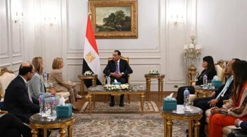 مدبولي: الحكومة تلتزم بدعم وتشجيع القطاع الخاص باعتباره شريكا استراتيجيا في التنمية الاقتصادية