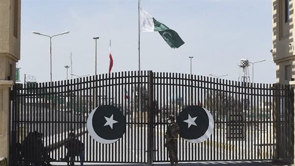 عاجل.. باكستان تعلن إغلاق حدودها مع إيران
