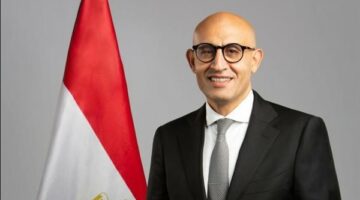 عاجل.. وزير التربية والتعليم يتابع انطلاق العملية الامتحانية من غرفة العمليات المركزية