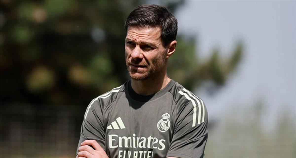 تشابي ألونسو: أعاني من “صداع جميل” بسبب ثنائي ريال مدريد.. ولم أرَ معاناة ريفر بليت بسبب ماستانتونيو