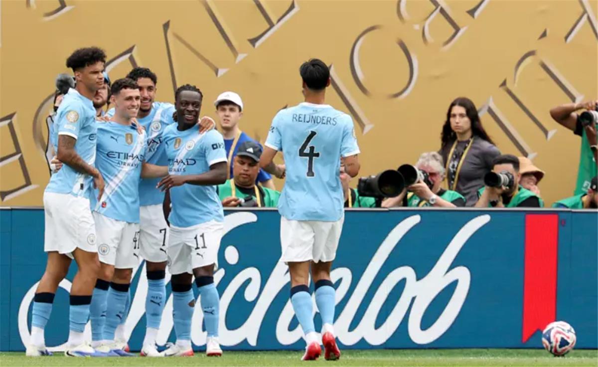رجل مباراة مانشستر سيتي والوداد في كأس العالم للأندية