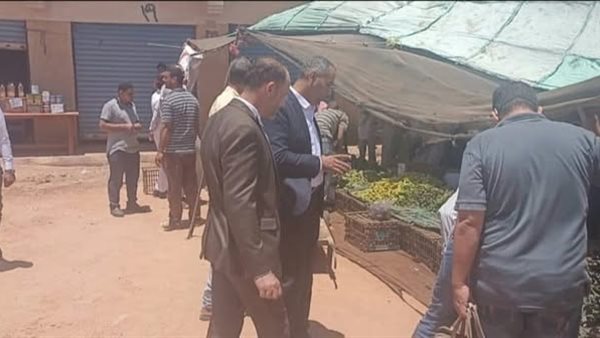 افتتاح سوق “اليوم الواحد” بمدينة أبورديس بتخفيضات تصل إلى 30% وسط إقبال جماهيري كبير