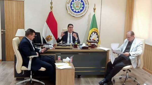 نائب محافظ الدقهلية يعقد اجتماعا لمناقشة واستعراض اللائحة الجديدة لمركز تدريب الحاسب الآلي