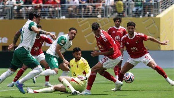 رغم العاصفة.. الفيفا يؤكد استمرار مباراة الأهلي وبالميراس