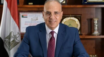 وزير الري يتابع إجراءات الإستلام النهائى لمحطة جنوب بورسعيد الجديدة