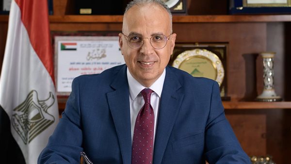 وزير الري يتابع إجراءات الإستلام النهائى لمحطة جنوب بورسعيد الجديدة