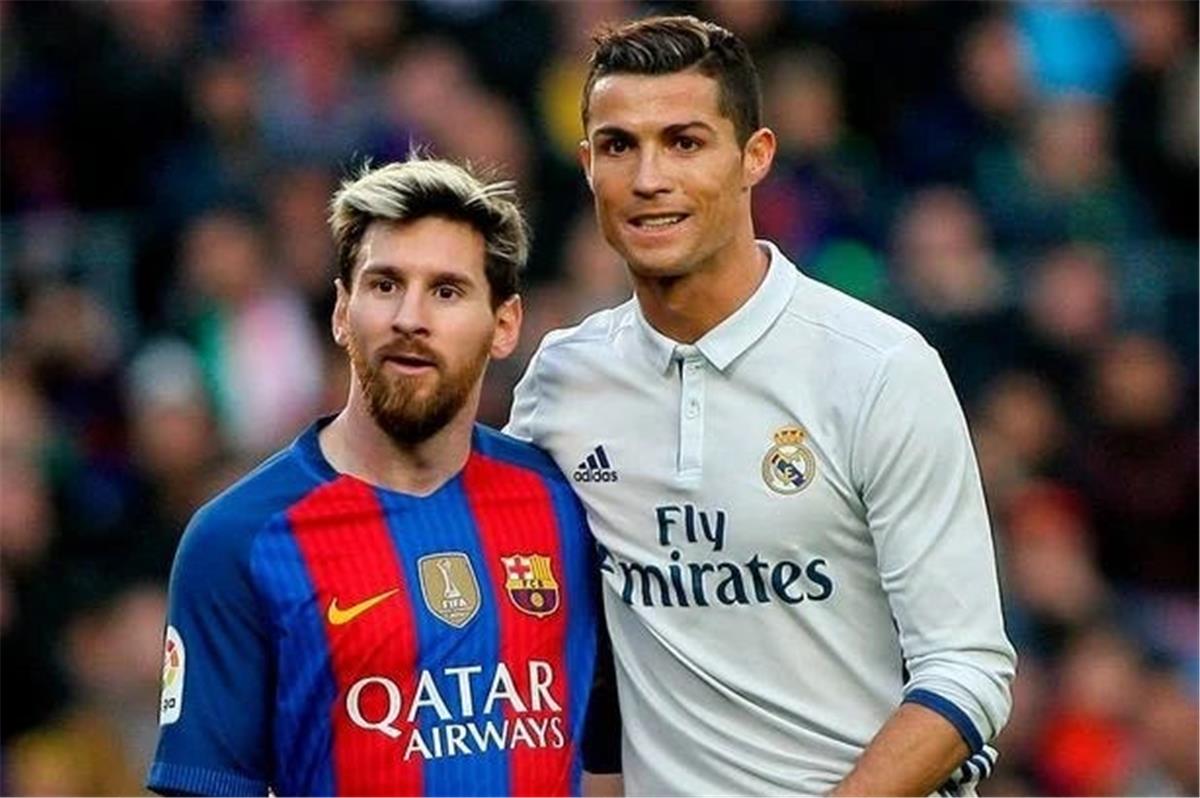 لا نقضي وقتًا معًا.. ميسي يكشف تفاصيل علاقته بـ كريستيانو رونالدو والمنافسة بينهما
