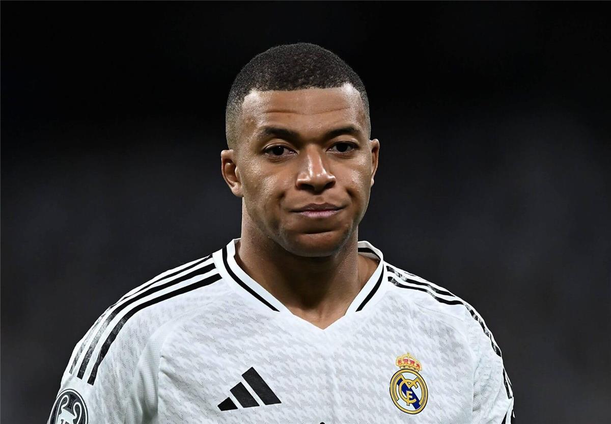 قائمة ريال مدريد لمباراة باتشوكا في كأس العالم للأندية.. موقف مبابي