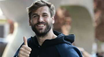 يورينتي يكشف الفريق المرشح للفوز بـ كأس العالم للأندية.. ويوضح فرص الأهلي أمام بورتو