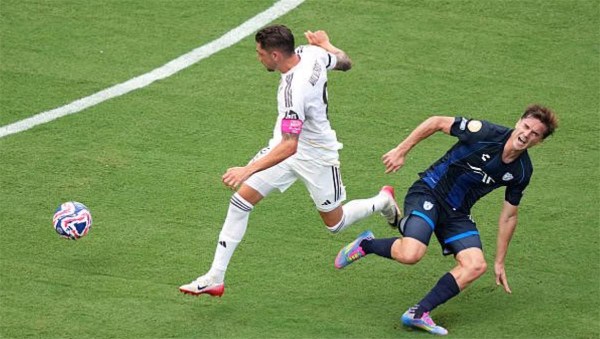 ترتيب مجموعة الهلال في كأس العالم للأندية بعد التعادل مع سالزبورج