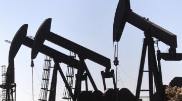 جولدمان ساكس: النفط قد يقفز إلى 110 دولارات حال تراجع تدفق الإمدادات عبر مضيق هرمز – newnews4