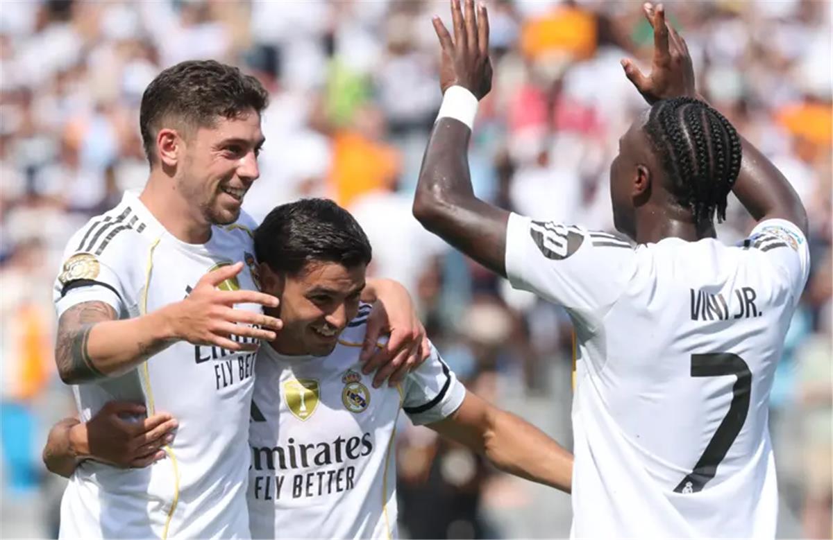 رجل مباراة ريال مدريد وباتشوكا في كأس العالم للأندية