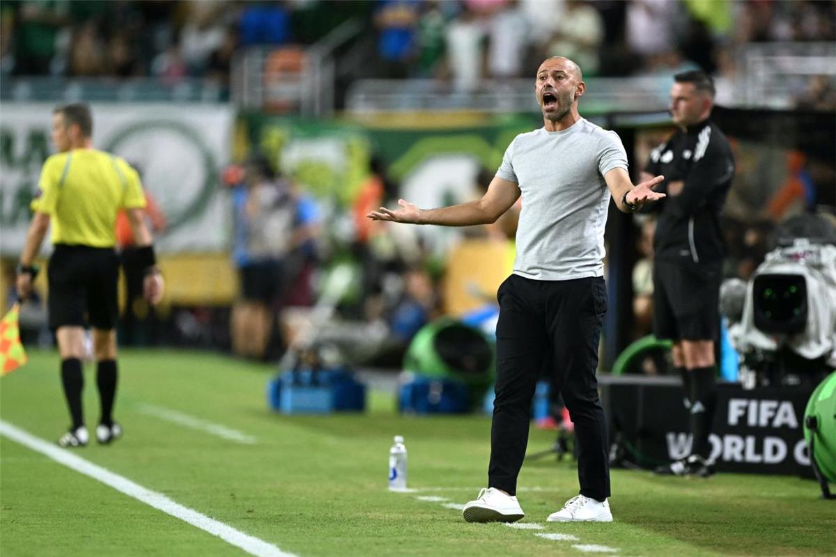 ماسكيرانو: كنا أشبه بـ”سندريلا” قبل كأس العالم للأندية.. وسنسعى لإثبات أنفسنا ضد بطل أوروبا