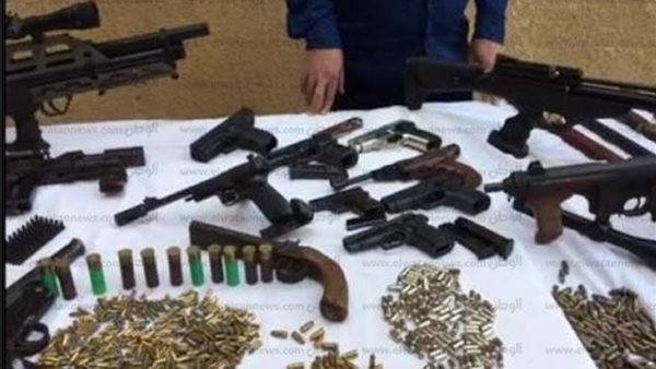 ضبط كميات كبيرة من المخدرات والأسلحة النارية بحملات أمنية بأسيوط وأسوان ودمياط