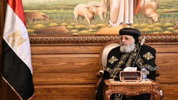 البابا تواضروس يستأنف اجتماع الأربعاء بكنيسة مكسيموس بالإسكندرية