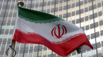 إيران تعلن إعادة فتح مجالها الجوي جزئيًا