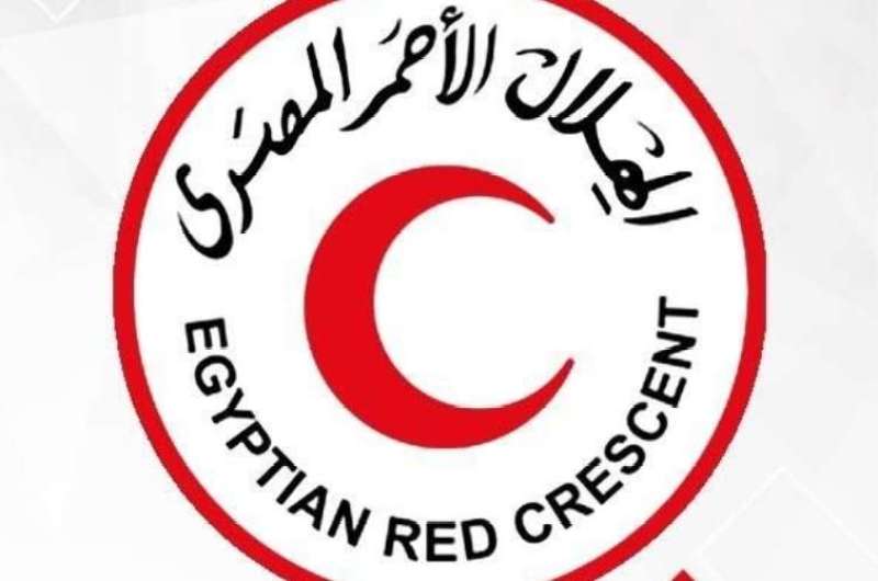 تنفيذًا لتوجيهات السيدة انتصار السيسي.. الهلال الأحمر يقدم الدعم النفسي والمادي لضحايا حادث المنوفية