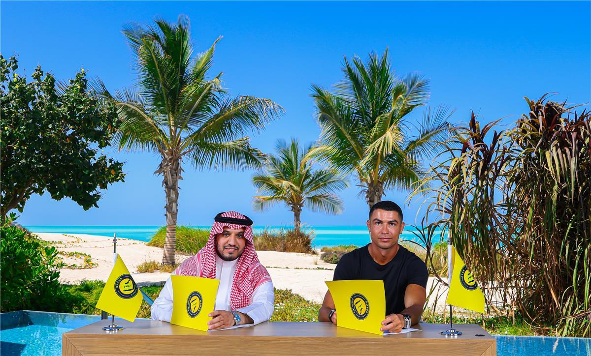 “برتغالي ينتمي للسعودية”.. أول تعليق من رونالدو بعد تجديد عقده مع النصر