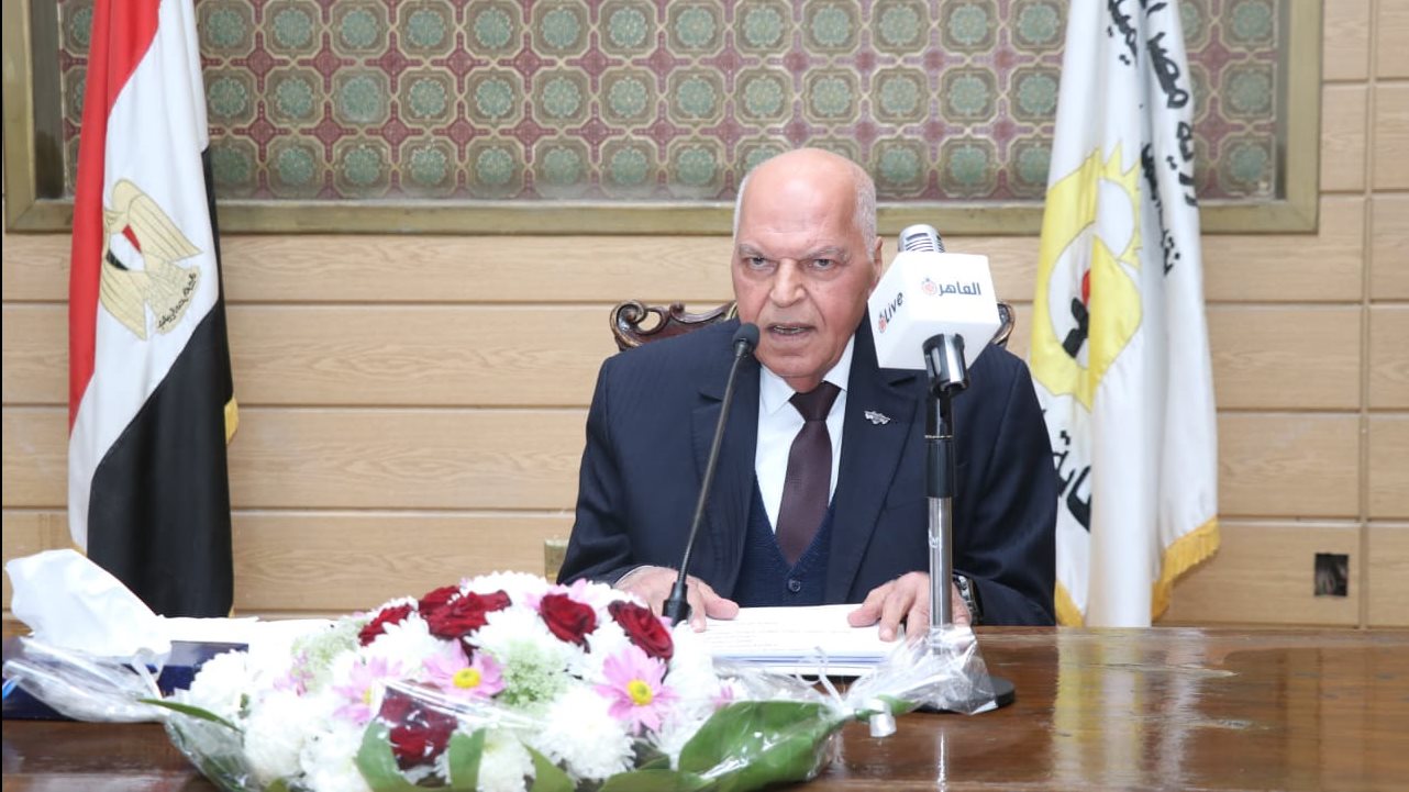 وفاة مراقب في امتحانات الدبلومات بالبحيرة.. والنقابة توجه بمساندة أسرته