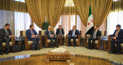 دمشق.. الشيباني يبحث مع وفد باكستاني قضايا إقليمية مشتركة