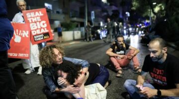 الجيش الإسرائيلي يعلن اعتراضه صاروخًا أُطلق من اليمن والملايين من الإسرائيليين يركضون للملاجئ خوفا من القصف