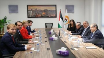 رام الله.. مباحثات فلسطينية فرنسية لوقف حرب غزة والاعتراف بفلسطين