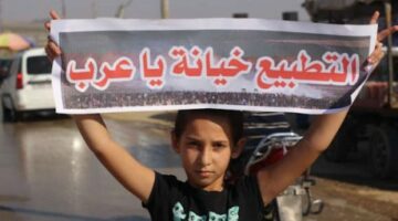 فلسطين تُذبَحْ ودول التطبيع العربيّة تضُخّ الأموال للكيان وتشتري الأسلحة وتُنعِش اقتصاده.. التبادل التجاريّ 10 مليارات دولار.. الحرب والخشية من “التطرّف” الإيرانيّ دفعا المُطبّعين لتوثيق العلاقات الأمنيّة والاقتصاديّة والتكنولوجيّة مع إسرائيل